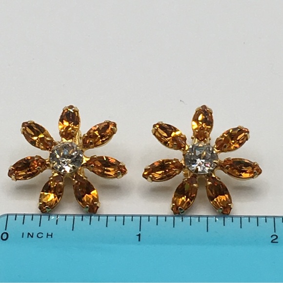 B. David Vintage Gold Tone Citrine/Topaz Crystal Floral Clip Earrings - Picture 7 of 9